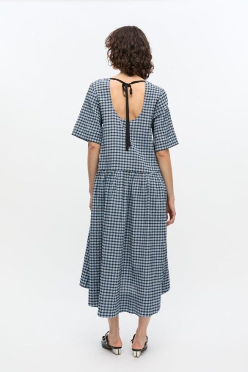 Dresscodemastery.shope626932f67 2